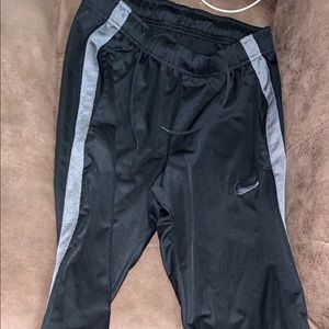 Nike sweats size small. Worn a few times